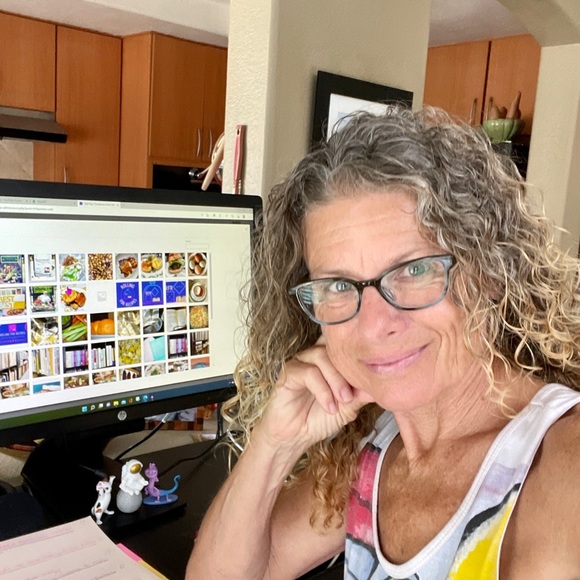 Meet your Posher, Luann - Picture 14 of 15